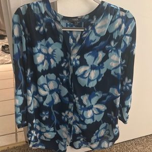 Womens NYDJ Blue Floral Blouse Size Small